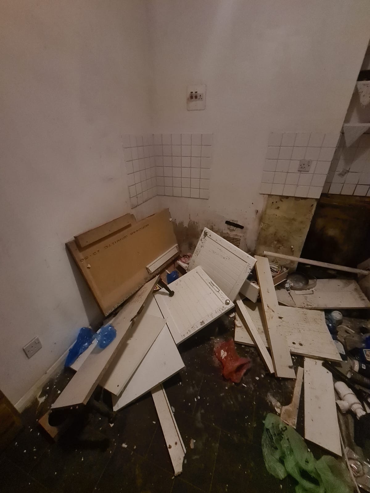 WhatsApp Image 2026-04-14 at 15.19.25 (1)