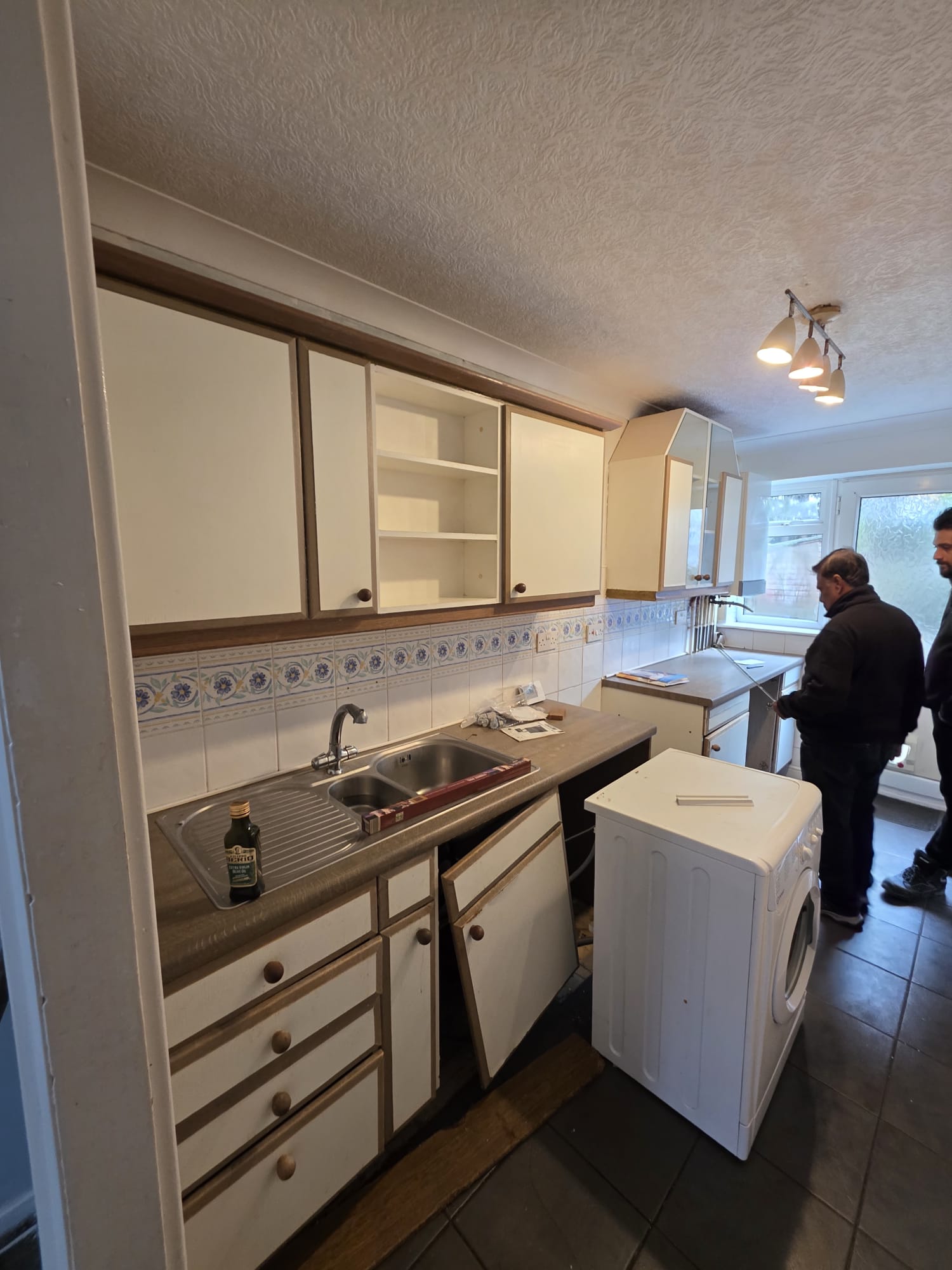 WhatsApp Image 2026-04-14 at 16.14.34 (2)